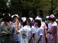 早稲田祭パレードに参加した学生群（２）