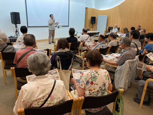 志賀秀孝さんによる説明