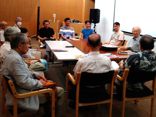 藪野先生を囲んで懇談(1)